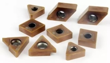 塗布されていないヤマダカービッド CNC トーニング ツール PCBN 高い硬さを挿入